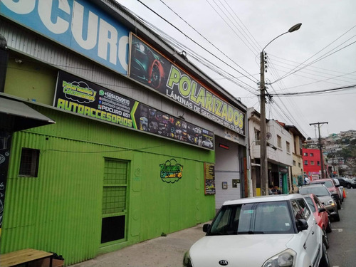 2 Locales Comerciales En Calle Pocuro  (9289)