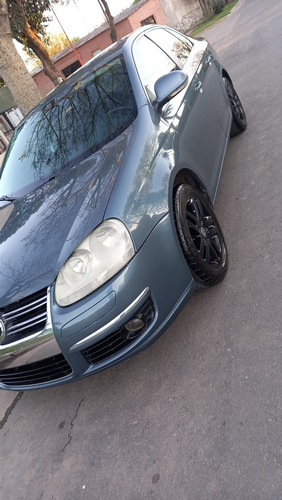 Imagen 1 de 15 de Volkswagen Vento 2009 2.5 Advance 170cv
