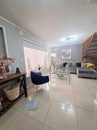 Se Vende Hermosa Casa En Flores De Pucara (106217)