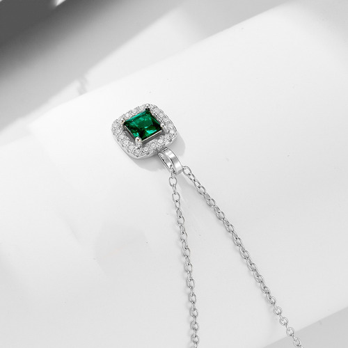 Collar De Lujo Con Nanocirconitas Verdes Cuadradas De Plata