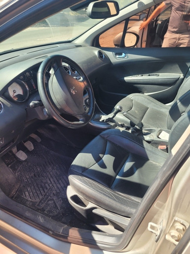 Imagen 4 de 11 de Peugeot 408 2013 2.0 Allure Nav 143cv