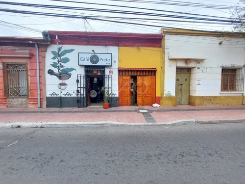 Oficina Ubicada En Pleno Centro De La Serena