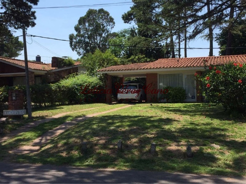 Venta Casa En Mansa 4 Dormitorios- Ref: 18723