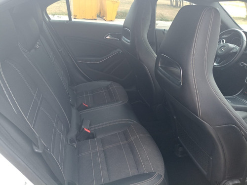 Imagen 6 de 11 de Mercedes Benz A200 Blueefficency Urban At 2016 Financiado