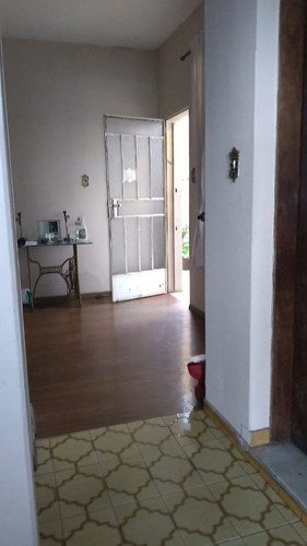 Imagem 6 de 18 de Excelente Oportunidade Para Investidor, Um Lote Com 3 Casas No Bairro Sagrada Família - 16401