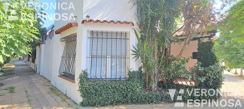 Casa Venta Moron Norte 3 Ambientes Cochera
