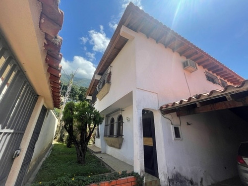 Imagen 16 de 16 de Se Vende Casa 404m2 4h+s/3b+s/2p/ Los Palos Grandes 1218