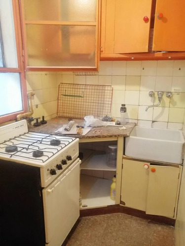 Venta Dos Ambientes C/balcón Sarmiento 2200 Balvanera