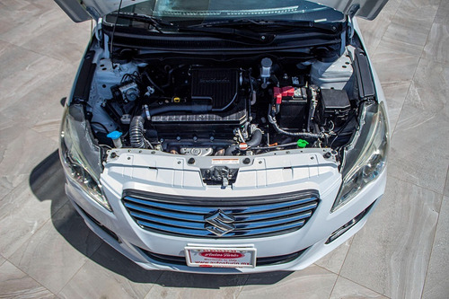 Imagen 5 de 8 de Suzuki Ciaz Glx 2016