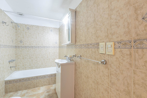 Imagen 30 de 30 de Venta Casa 4 Amb Cochera-patio-bal/terraza-parrill