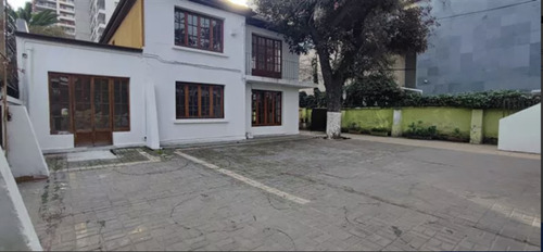 Oficina En Arriendo, Centro Cultural O Colegio, Ñuñoa