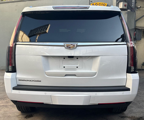 Cadillac Escalade 6.2 Plinum 4x4 At