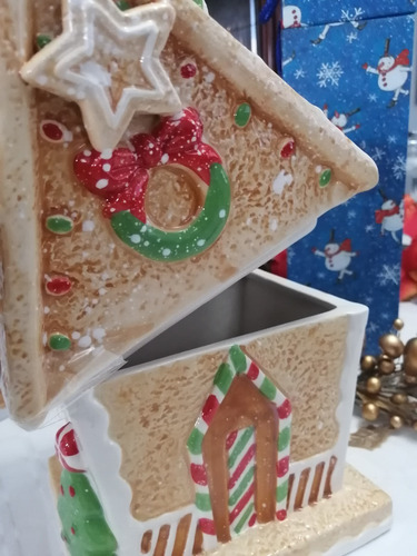 Casa Navideña De Galletas Cerámica (Usado)
