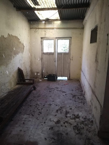 Imagen 3 de 12 de Local A Refaccionar/demoler Sobre Terreno De 11x24