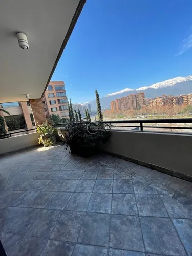 Amplio Depto Dúplex Penthouse Santa Maria Manquehue Vitacura