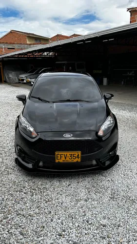 Ford Fiesta 1.6 Hatchback St