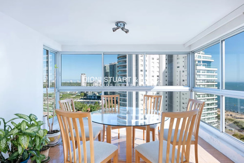 Apartamento En Venta En Playa Mansa De 3 Dormitorios + Dependencia - Torre Jefferson - Complejo Lincoln Center