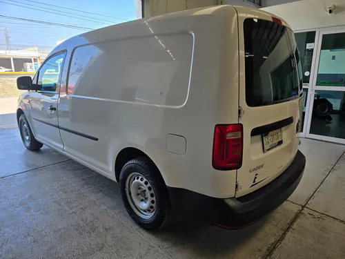 Volkswagen Caddy 1.6 Maxi Mt