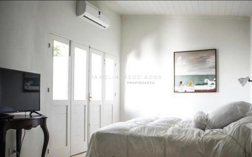 Casa En Venta De 3 Dormitorios En Manantiales- Ref: 3836