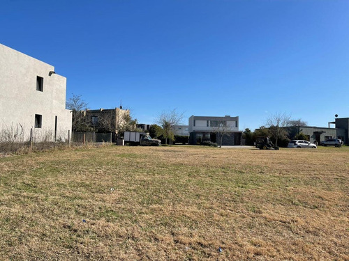 Imagen 4 de 9 de Lote En Venta - El Canton Barrio Norte. Laguna