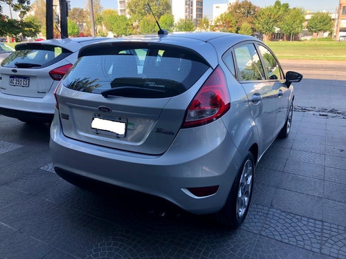 Ford Fiesta Kinetic Titanium 1.6 2011 Única Mano Gonzaarram