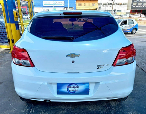 Chevrolet Onix 1.0 Mpfi Lt 8v Flex 4p Manual