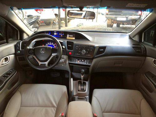 Imagem 9 de 14 de Honda Civic 1.8 Lxs 16v Flex 4p Automático