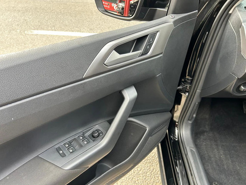 Volkswagen Nivus 1.0 200 TSI TOTAL FLEX COMFORTLINE AUTOMÁTICO