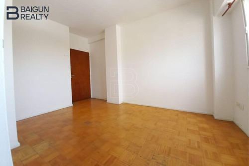 Departamento De 2 Ambientes En Alquiler En Coghlan