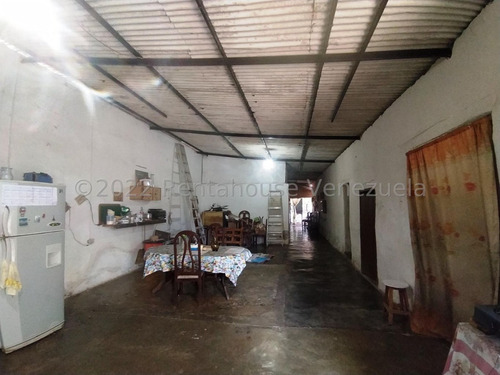 Imagen 9 de 30 de Casa En Venta Barquisimeto - Lara Código 23-10644 Jose Rivero Vende: 04143516569 / R+