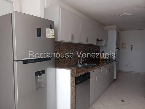 Ph En Venta En Los Palos Grandes 398 M2