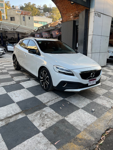 Volvo V40 2.0 Inspirion Awd T5 Cross Country At