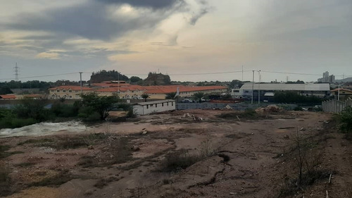 Imagen 4 de 7 de Terreno En Venta, Avenida Fabricio Ojeda, Lecheria