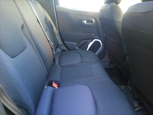 Jeep Renegade 1.8 Flex Aut. 5p