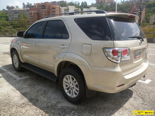 Toyota Fortuner Sr