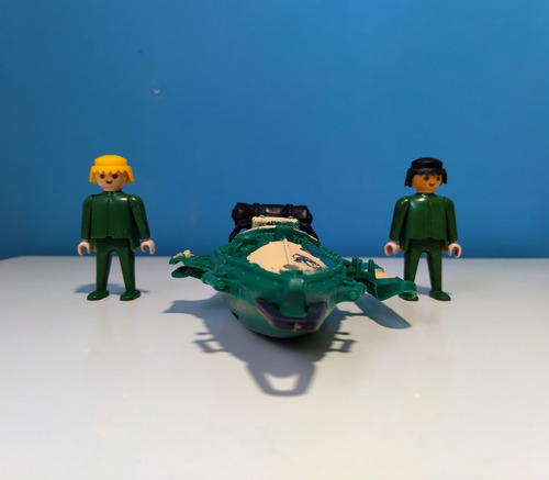 Muñeco Playmobil Con Kayak Verde Dino Valley (Usado)