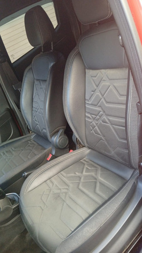 Fiat Strada 1.3 Volcano Cab. Dupla 16v Flex 4p