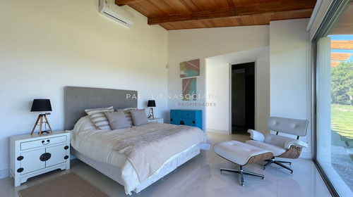 Imagen 18 de 30 de Venta De Espectacular Casa De 4 Dormitorios En Pueblo Mio