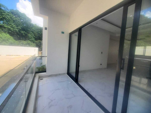 Apartamento En Venta En Paseo Del Rio, San Francisco De Macorís