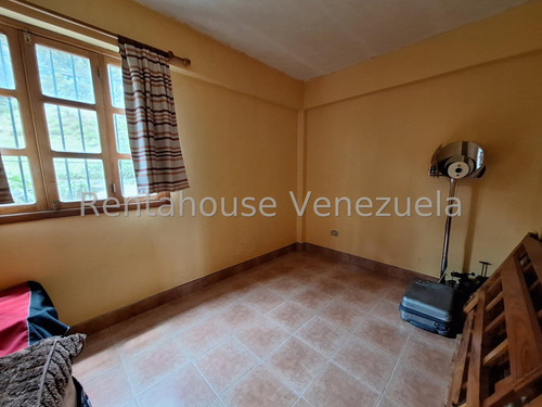 Terreno En Venta En La Colonia Tovar Cda 25-5824 Yf