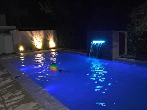 Imagen 3 de 18 de Espectacular Casa Playa Mansa Con Piscina Climatizada