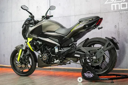 Bajaj Dominar 400 2022