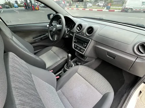 Volkswagen Gol Power 1.6cc MT AA 4X2
