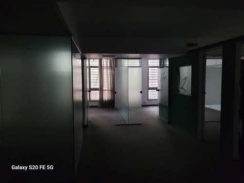 Oficina Alquiler 110 M2 Con Privados Armados Centro