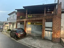 Comprar 2 Salões Comerciais + 3 Casas