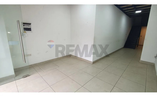 Local Comercial Calle Principal Talagante