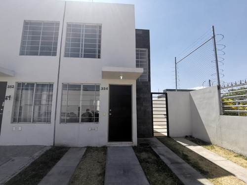 Casa En Venta-gibraltar, Residencial La Moraleja, 45134, Guadalajara, Jal. (32365846623)