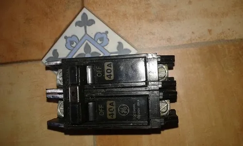 Breaker 40a General Electric