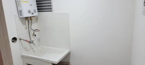Imagen 3 de 8 de Alquiler Apartamento Cambulos, Manizales
