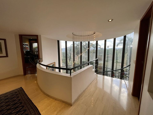 Imagen 13 de 23 de Venta Apartamento Dúplex 480 M2 4h+s/5b+s/5p Los Chorros